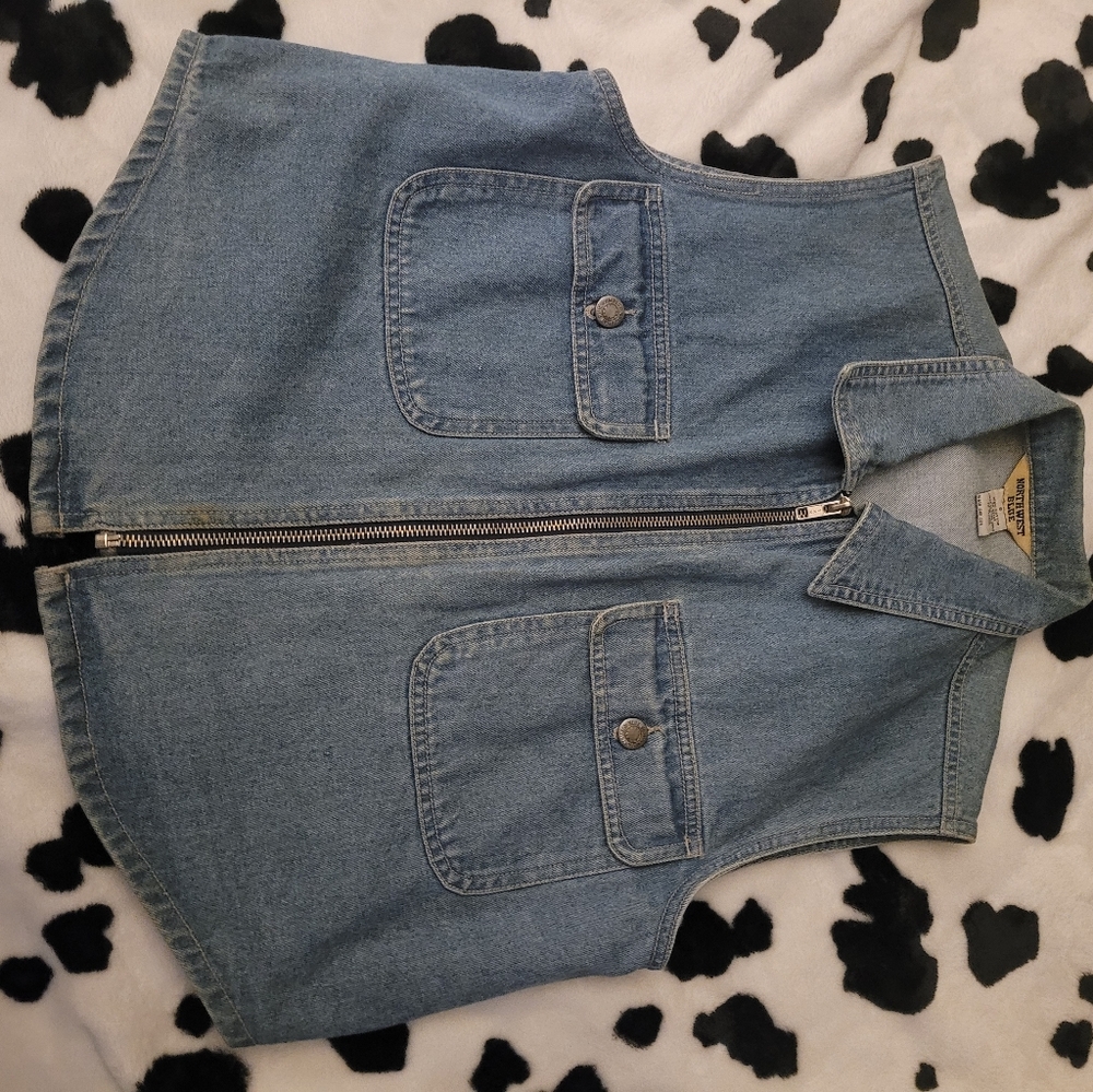 Jean Vest